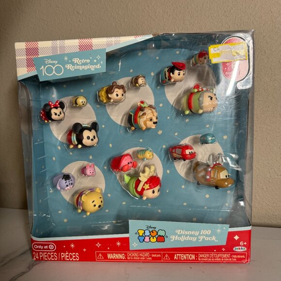 Disney 100 Years of Wonder Retro Reimagined Holiday Tsum Tsum Play Set NWT - Picture 4 of 9